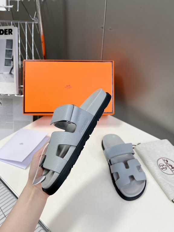 Men  [ΗERMES 】 Hermes spring and summer classic couple models second uncle slippers Chypre ugly ugly ugly uncle slippers - old man slippers, on the foot is simply too comfortable! It's simple and cute!All mixed breed she