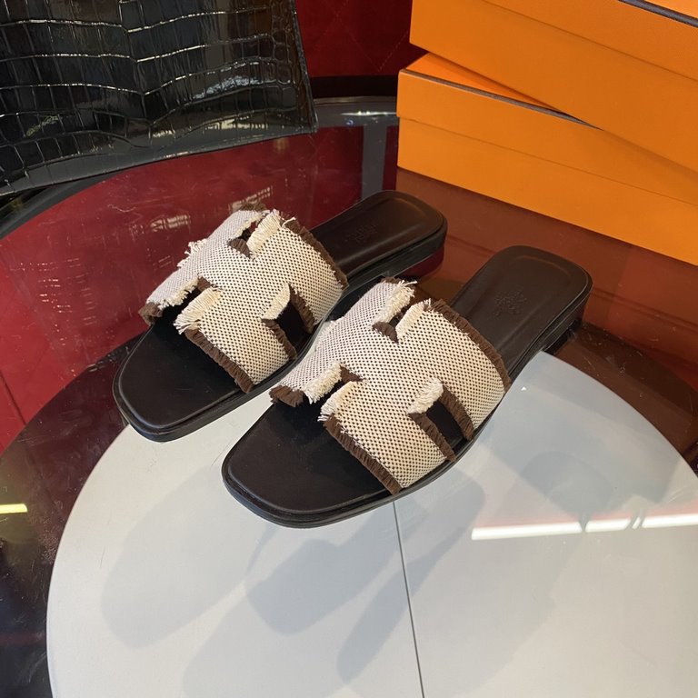 New color, full midsole, new revision (Hermès) Packaging upgraded, version of the workmanship materials upgraded.Hermes  market highest version pure handmade shoes   Top Product Hermes Slippers  ----------Early spring ne