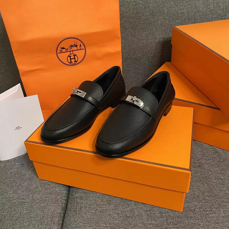 The hottest item of the year is online ~Purely handmade and customized as always ～This will be the hottest single product of H brand this year, kelly buckle Loafers, cool and special casual fashion versatile, flat small 