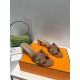 HERME Hermes 2022 H Home New color update Classic works Multi-color choice let you love enough. Classic work Universal slippers, is the goddess are like on me oh! Really versatile, with pants or skirts are OK.Upper mater