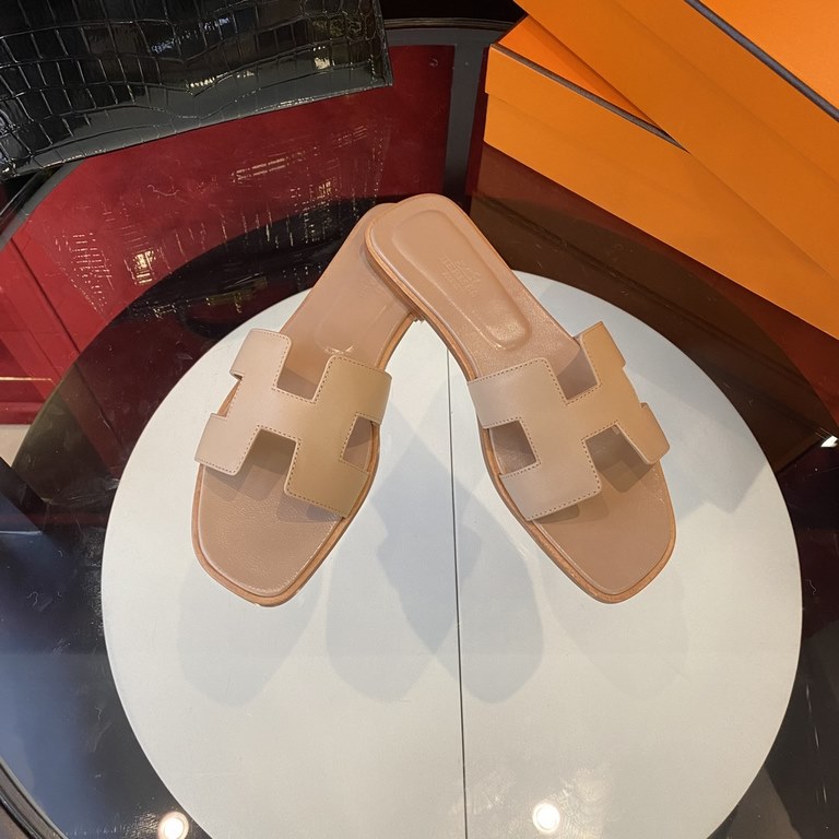 New color, full midsole, new revision (Hermès) Packaging upgraded, version of the workmanship materials upgraded.Hermes  market highest version pure handmade shoes   Top Product Hermes Slippers  ----------Early spring ne