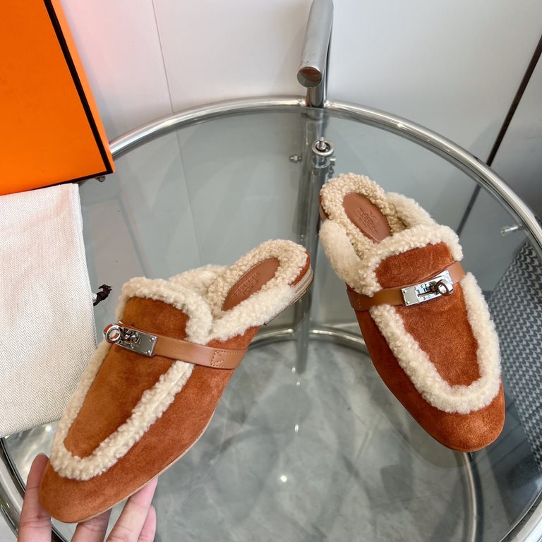 wholesale hermes Hermes -0z Mule Shoes Kelly Buckle Teddy Fur Slippers  Top quality  Classic color scheme gold brown with silver buckle So much love!  Upper Cowhide Suede material  cushioned feet lamb's wool  Italian lea