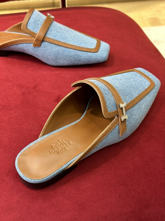 Topherme...ss23 new arrival～!H's SpringSummer 2023 Square Toe Half Flip Flops Wrapped feeling is very good, full of comfort   looks like a showy and stretchy foot! Leather trim, exquisite details, handsome and versatile!