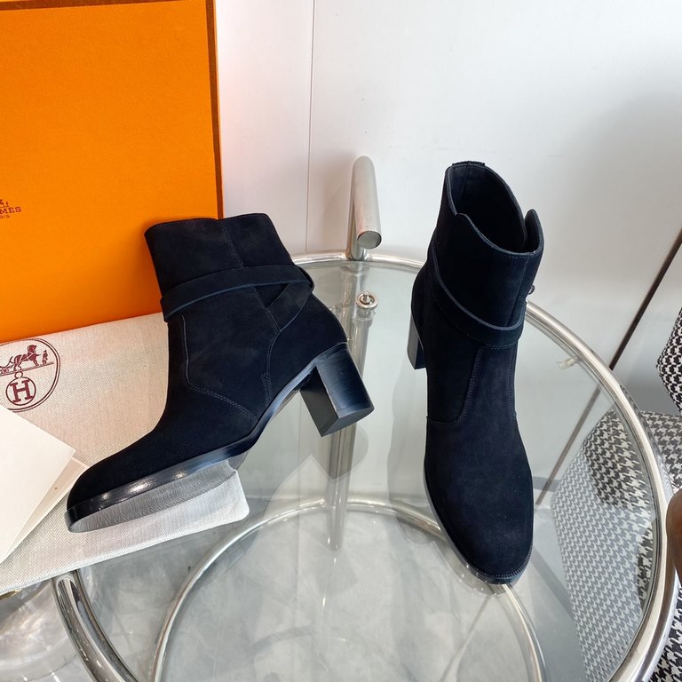 wholesale Hermes Hermes  Frenchie and ankle boots chunky heel short boots  top quality  Calfskin heeled ankle boots with Kelly buckle. Create a stylish look. Heel height 5cm   Imported leather outsole size 35-39 (40, 41 