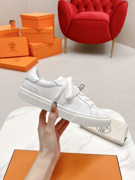 Herme's Love  Shi, straight line boutique build, as soon as I opened the package, I fell in love, this year, every sneaker of the Dumas family is loved, fashion is to be different.The overall design of the shoes is very 