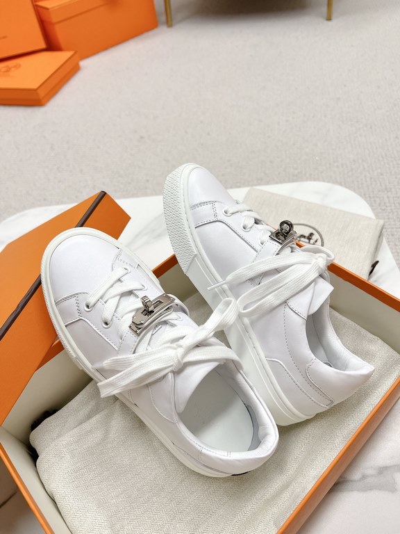 Herme's Love  Shi, straight line boutique build, as soon as I opened the package, I fell in love, this year, every sneaker of the Dumas family is loved, fashion is to be different.The overall design of the shoes is very 