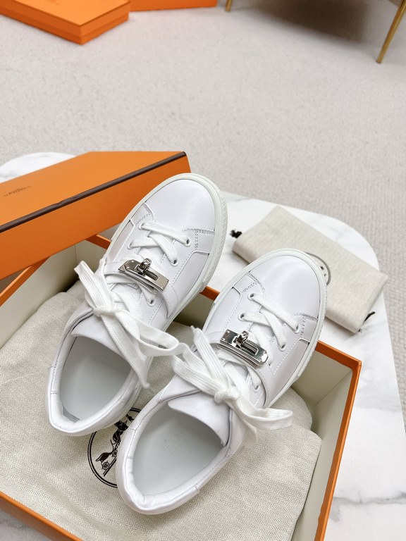 Herme's Love  Shi, straight line boutique build, as soon as I opened the package, I fell in love, this year, every sneaker of the Dumas family is loved, fashion is to be different.The overall design of the shoes is very 