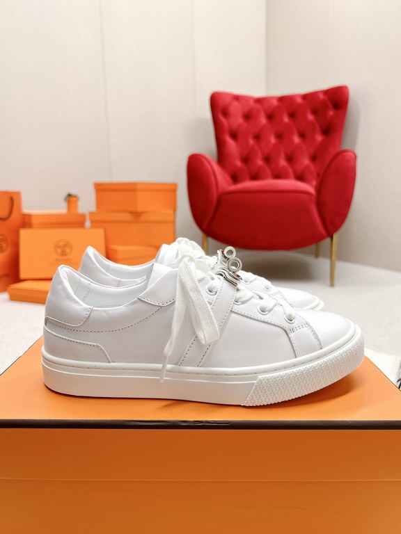 Herme's Love  Shi, straight line boutique build, as soon as I opened the package, I fell in love, this year, every sneaker of the Dumas family is loved, fashion is to be different.The overall design of the shoes is very 