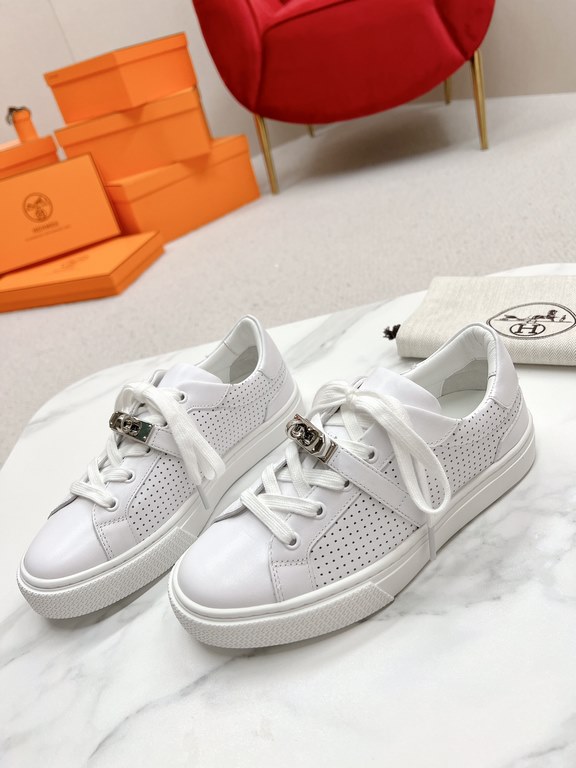 Herme's Love  Shi, straight line boutique build, as soon as I opened the package, I fell in love, this year, every sneaker of the Dumas family is loved, fashion is to be different.The overall design of the shoes is very 