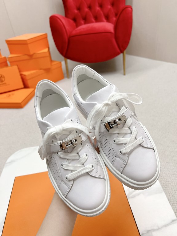 Herme's Love  Shi, straight line boutique build, as soon as I opened the package, I fell in love, this year, every sneaker of the Dumas family is loved, fashion is to be different.The overall design of the shoes is very 