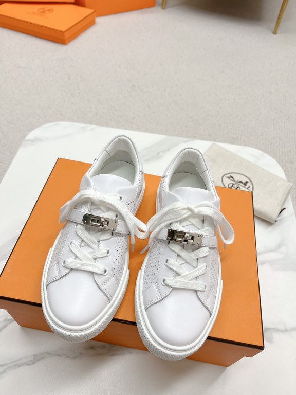 Herme's Love  Shi, straight line boutique build, as soon as I opened the package, I fell in love, this year, every sneaker of the Dumas family is loved, fashion is to be different.The overall design of the shoes is very 