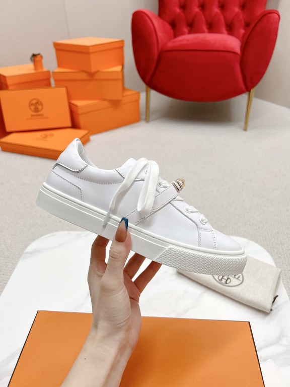 Herme's Love  Shi, straight line boutique build, as soon as I opened the package, I fell in love, this year, every sneaker of the Dumas family is loved, fashion is to be different.The overall design of the shoes is very 