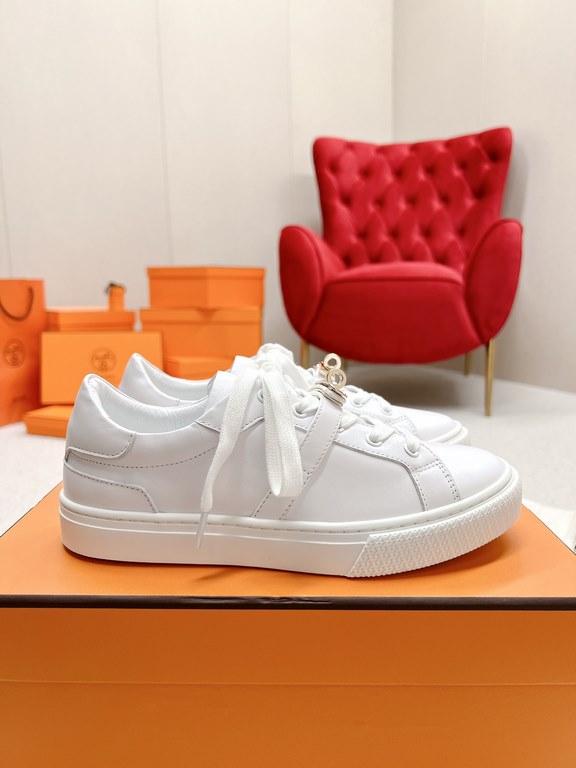 Herme's Love  Shi, straight line boutique build, as soon as I opened the package, I fell in love, this year, every sneaker of the Dumas family is loved, fashion is to be different.The overall design of the shoes is very 