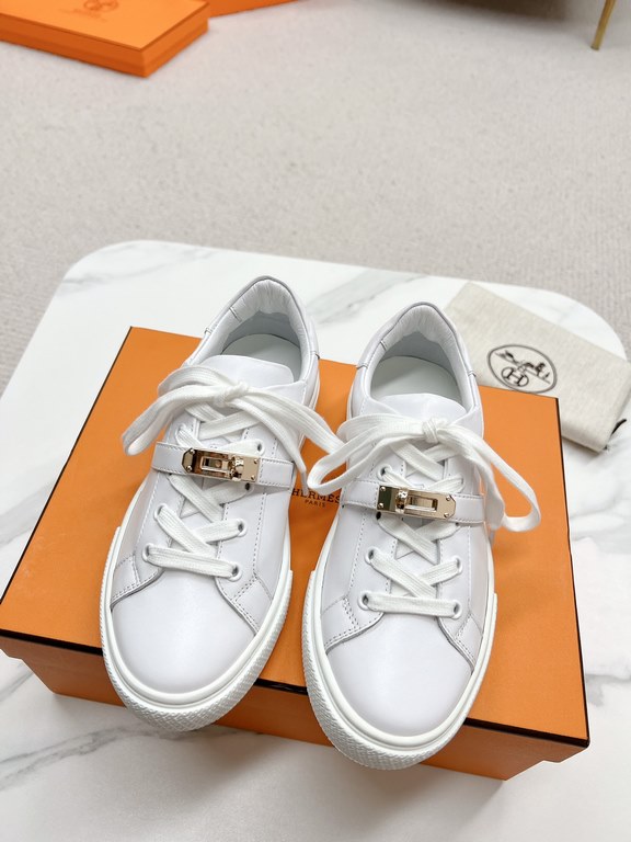 Herme's Love  Shi, straight line boutique build, as soon as I opened the package, I fell in love, this year, every sneaker of the Dumas family is loved, fashion is to be different.The overall design of the shoes is very 