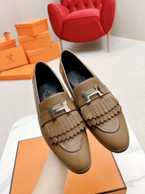 HERME'c, the whole network exclusive handmade, private high-end customization, classic handmade workshop ~ ~ ~ big goods real shotRoyal Loafers, very classic, versatile, simple, colorblocking design, on the foot is very 