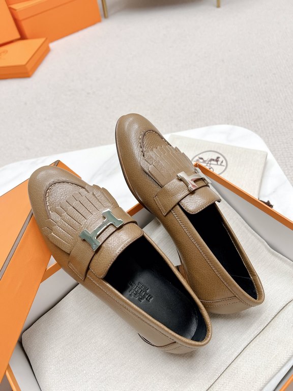 HERME'c, the whole network exclusive handmade, private high-end customization, classic handmade workshop ~ ~ ~ big goods real shotRoyal Loafers, very classic, versatile, simple, colorblocking design, on the foot is very 