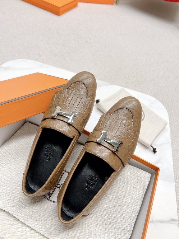 HERME'c, the whole network exclusive handmade, private high-end customization, classic handmade workshop ~ ~ ~ big goods real shotRoyal Loafers, very classic, versatile, simple, colorblocking design, on the foot is very 