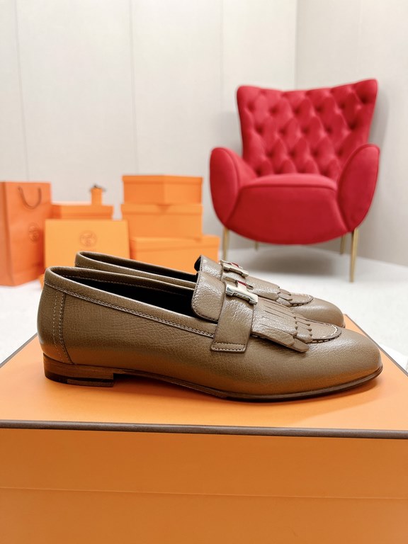 HERME'c, the whole network exclusive handmade, private high-end customization, classic handmade workshop ~ ~ ~ big goods real shotRoyal Loafers, very classic, versatile, simple, colorblocking design, on the foot is very 