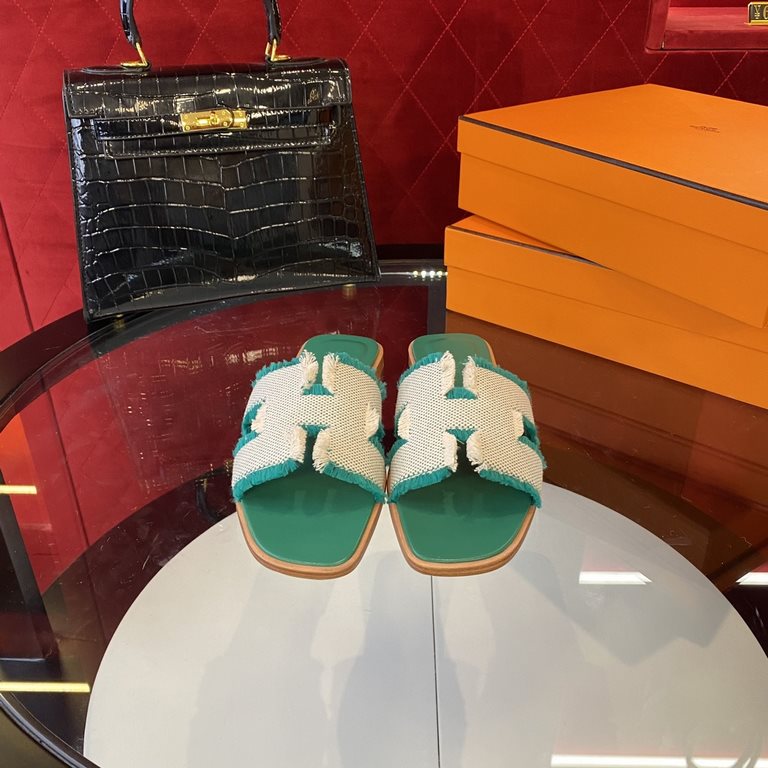 New color, full midsole, new revision (Hermès) Packaging upgraded, version of the workmanship materials upgraded.Hermes  market highest version pure handmade shoes   Top Product Hermes Slippers  ----------Early spring ne