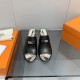 The actual Hermes shoes are made by hand, and they've been handmade to order for a long time.Hermes Hermes new mid-heeled sandals authentic open mold custom hand-sewn craft enamel technology on the heavy development of a