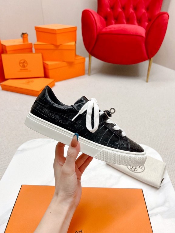 Herme's Love  Shi, straight line boutique build, as soon as I opened the package, I fell in love, this year, every sneaker of the Dumas family is loved, fashion is to be different.The overall design of the shoes is very 