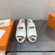 The actual Hermes shoes are made by hand, and they've been handmade to order for a long time.Hermes Hermes new mid-heeled sandals authentic open mold custom hand-sewn craft enamel technology on the heavy development of a