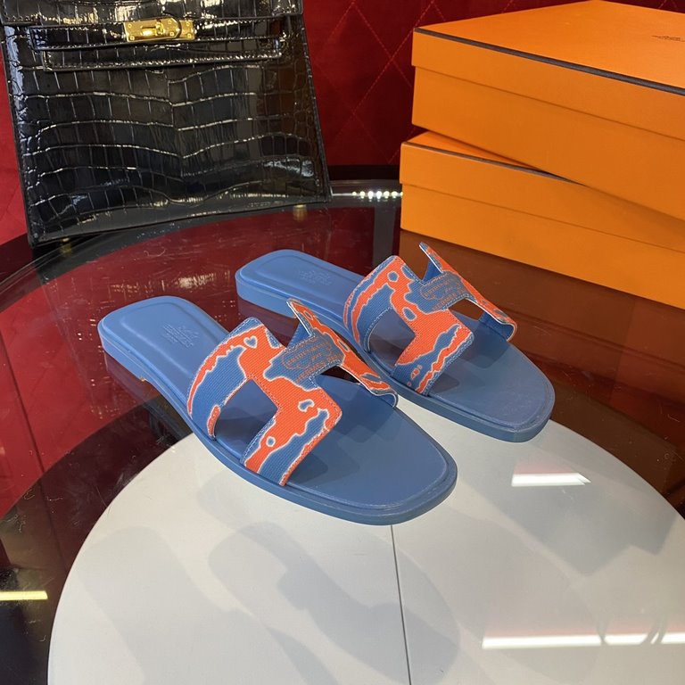 New color, full midsole, new revision (Hermès) Packaging upgraded, version of the workmanship materials upgraded.Hermes  market highest version pure handmade shoes   Top Product Hermes Slippers  ----------Early spring ne