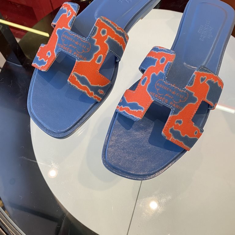 New color, full midsole, new revision (Hermès) Packaging upgraded, version of the workmanship materials upgraded.Hermes  market highest version pure handmade shoes   Top Product Hermes Slippers  ----------Early spring ne