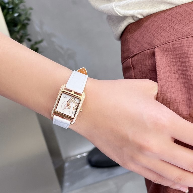 Hermes HEURE H series, the most classic H case, white natural enameled face, hand-polished and made of this square dial watches really have no resistance at all.316 stainless steel case precision polished H shape Line sm