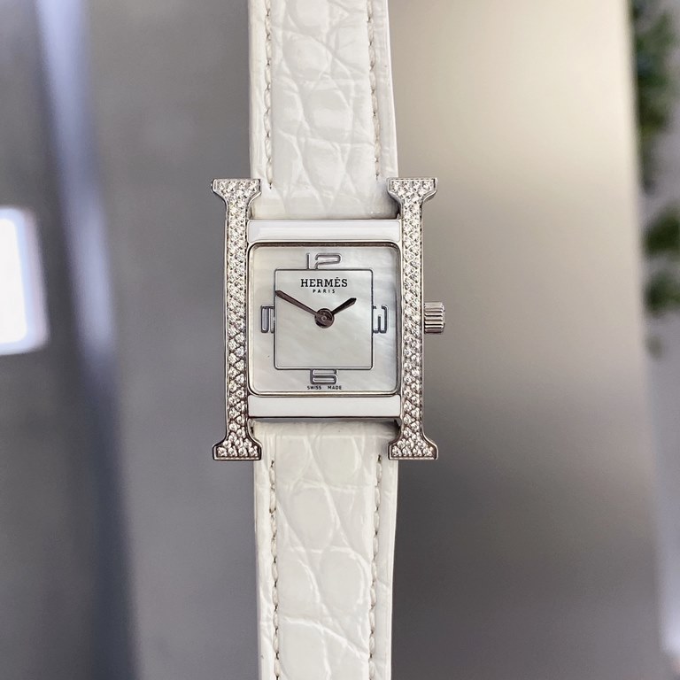 Alligator LeatherHermès HEURE H series, the most classic H case, white natural mother-of-pearl face, hand-polished from the square dial of the watch is really no resistance at all. 316 stainless steel case polished H sha