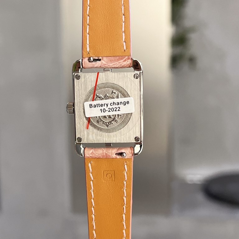 Hermes HEURE H series, the most classic H case, white natural enameled face, hand-polished and made of this square dial watches really have no resistance at all.316 stainless steel case precision polished H shape Line sm