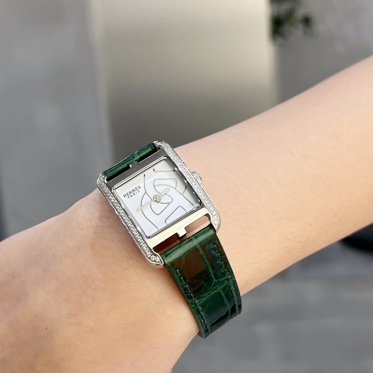 Hermes HEURE H series, the most classic H case, white natural enameled face, hand-polished and made of this square dial watches really have no resistance at all.316 stainless steel case precision polished H shape Line sm