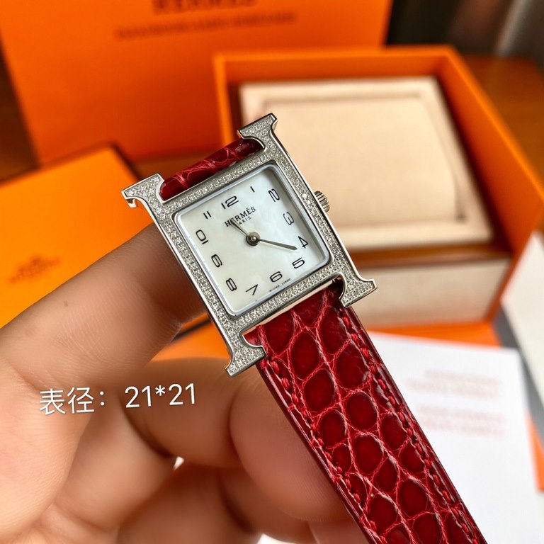 Wholesale box Support Hong Kong, USA direct mailAdd material not increase the price! One pair of American alligator leather strap of the same model will be given as a gift! Dial size 2121mm, bezel set with 112 VS diamond