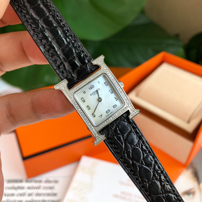 Wholesale box Support Hong Kong, USA direct mailDial size 2121mm, bezel set with 112 VS diamonds! Hermes HEURE H series, the most classic H case, white natural mother-of-pearl face, hand-polished and made of this square 