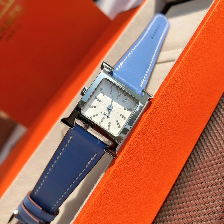 Wholesale box Support Hong Kong, U.S. direct mailHermès Early Spring 2022  Latest colorway Small stainless steel case measuring 21 x 21 mm Diamond-set sandblasted black PVD-coated dial set with 36 diamonds Quartz movemen