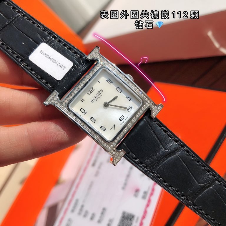 Special price with box Support Hong Kong, the United States direct mailHermes HEURE H series dial large size 26  26. the most classic H dial Literally natural mother-of-pearl hand-polished and made of this square dial wa