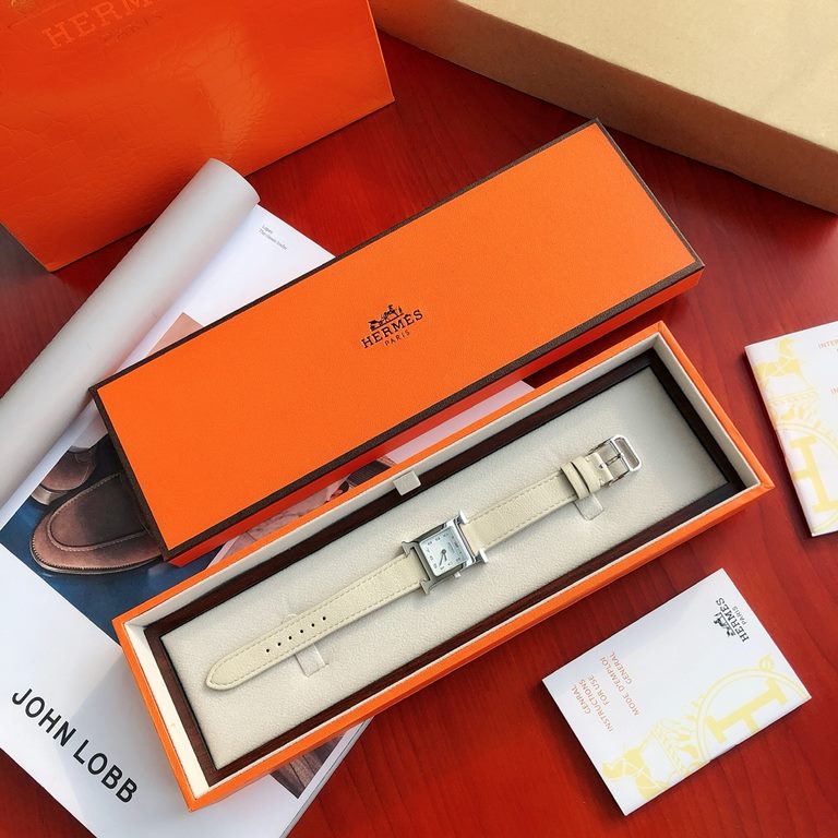 Batch distribution box Support Hong Kong, U.S. direct mailThe highest version of the debut, and the lowest price of the year launched! Recently to get a watch set of beauty this is a good choice! The value, brand, cost-e