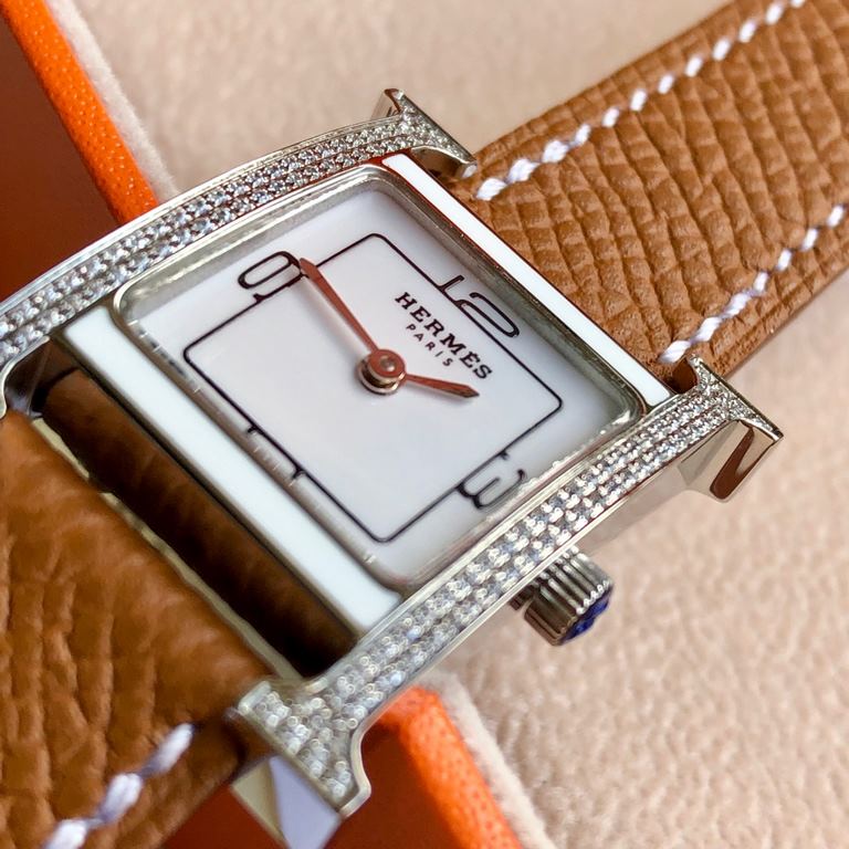 Batch matching box Support Hong Kong, the United States direct mailOriginal HERMES H HOUR series. The case is full of crystal diamonds! The beauty is beyond words [color] [color] Swiss quartz movement. Square dial size 2