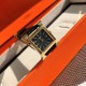 Wholesale box Support Hong Kong, U.S. direct mailHermès Early Spring 2022  Latest colorway Small stainless steel case measuring 21 x 21 mm Diamond-set sandblasted black PVD-coated dial set with 36 diamonds Quartz movemen