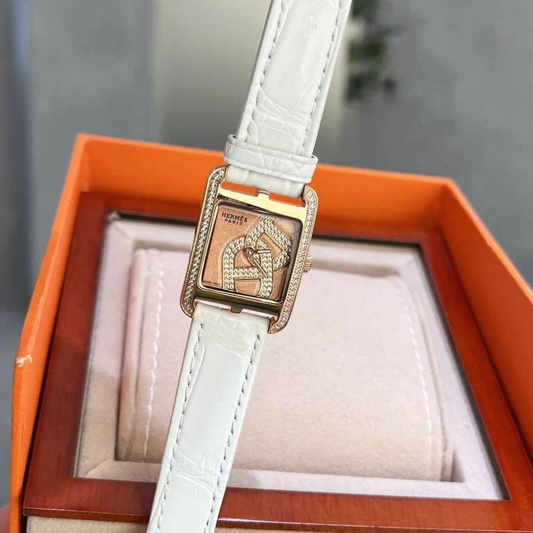 Hermes HEURE H series, the most classic H case, white natural enameled face, hand-polished and made of this square dial watches really have no resistance at all.316 stainless steel case precision polished H shape Line sm