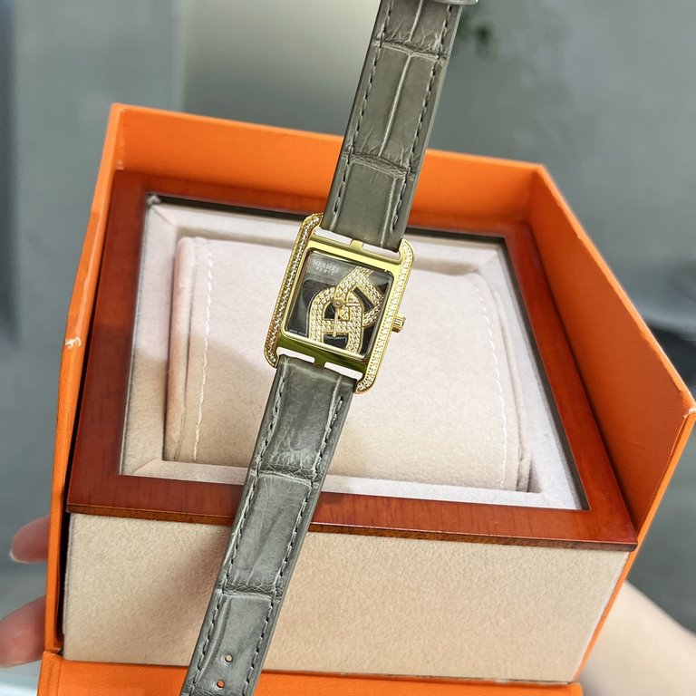 Hermes HEURE H series, the most classic H case, white natural enameled face, hand-polished and made of this square dial watches really have no resistance at all.316 stainless steel case precision polished H shape Line sm