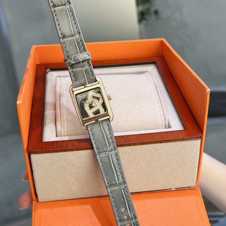 Hermes HEURE H series, the most classic H case, white natural enameled face, hand-polished and made of this square dial watches really have no resistance at all.316 stainless steel case precision polished H shape Line sm