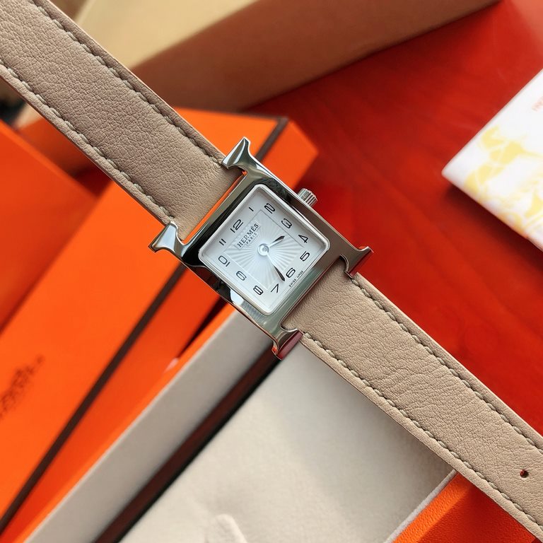 Batch distribution box Support Hong Kong, U.S. direct mailThe highest version of the debut, and the lowest price of the year launched! Recently to get a watch set of beauty this is a good choice! The value, brand, cost-e