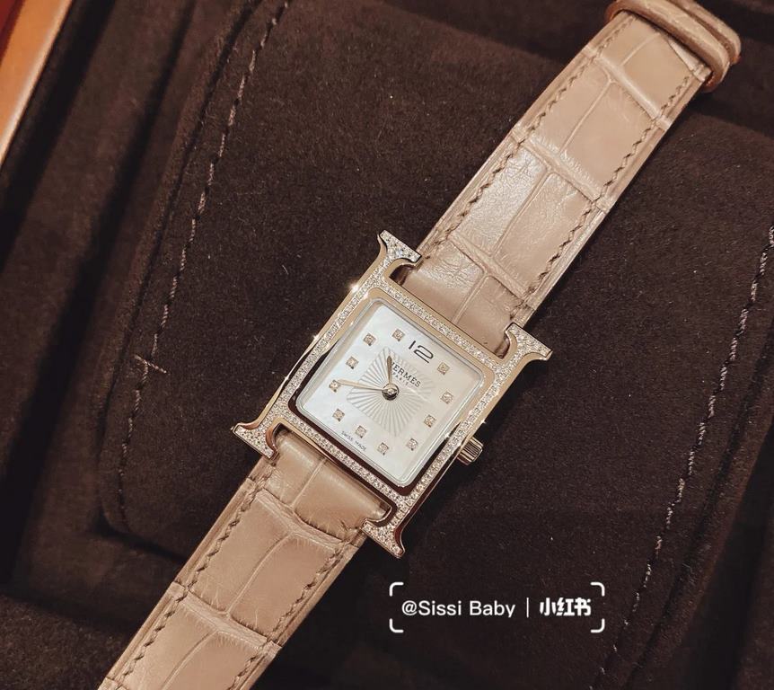 Hermes HEURE H series, the most classic H case, white natural mother-of-pearl face, purely hand-polished and made of this square dial watches really have no resistance at all.316 stainless steel case precision polished H