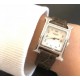 Hermes HEURE H series, the most classic H case, white natural mother-of-pearl face, purely hand-polished and made of this square dial watches really have no resistance at all.316 stainless steel case precision polished H