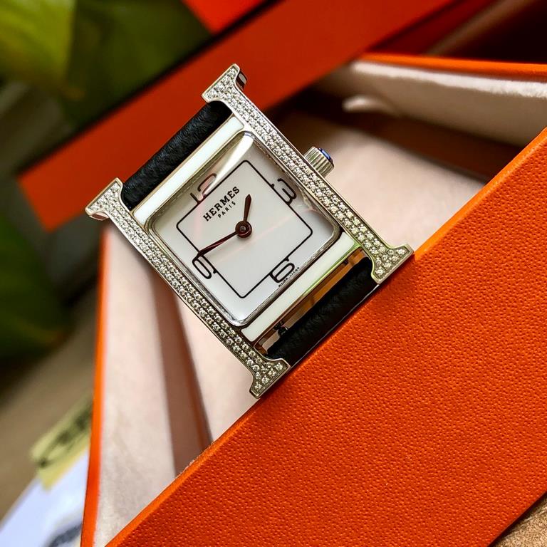 Batch matching box Support Hong Kong, the United States direct mailOriginal HERMES H HOUR series. The case is full of crystal diamonds! The beauty is beyond words [color] [color] Swiss quartz movement. Square dial size 2