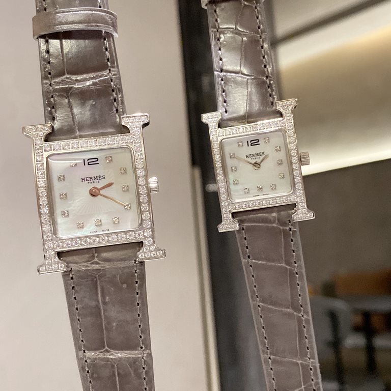 Hermes HEURE H series, the most classic H case, white natural mother-of-pearl face, purely hand-polished and made of this square dial watches really have no resistance at all.316 stainless steel case precision polished H