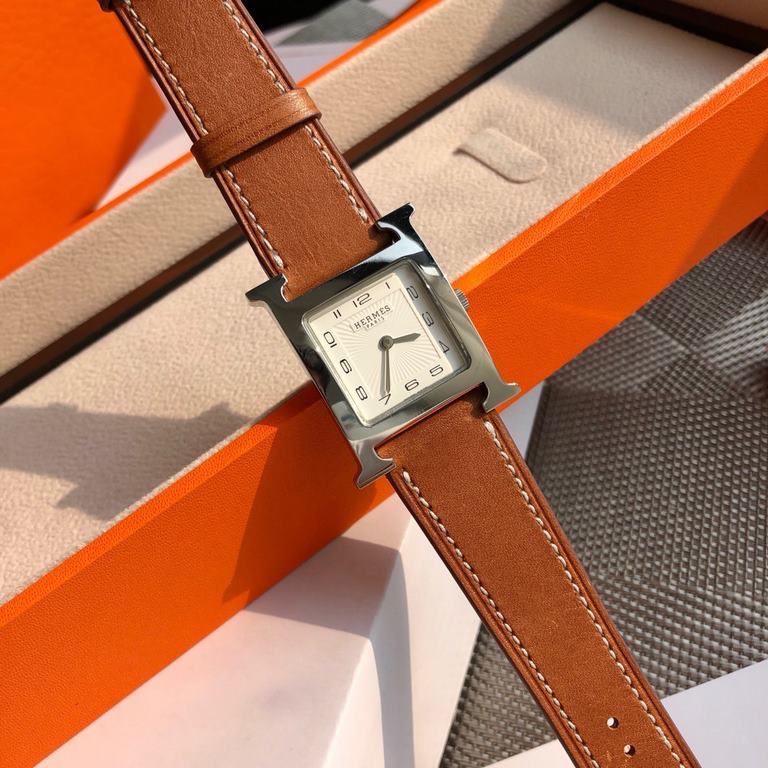 Batch matching box Support Hong Kong, the United States direct mailOriginal single HERMES Hermes H HOUR series. Swiss quartz movement. Square dial large 26mm, small 21mm. 316L steel case A variety of colors of the strap 