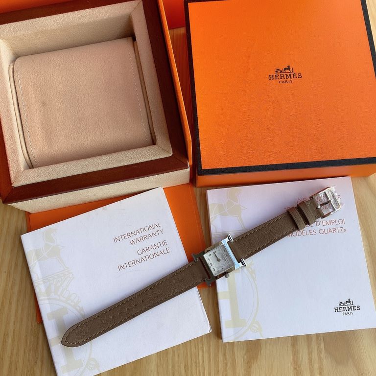 Batch with box Support Hong Kong, the United States direct mailNew debut, HERMES Hermes HEURE H series, equipped with Swiss ETA original quartz movement, the case is imported 316L steel, dial size small 21  21mm; Barenia