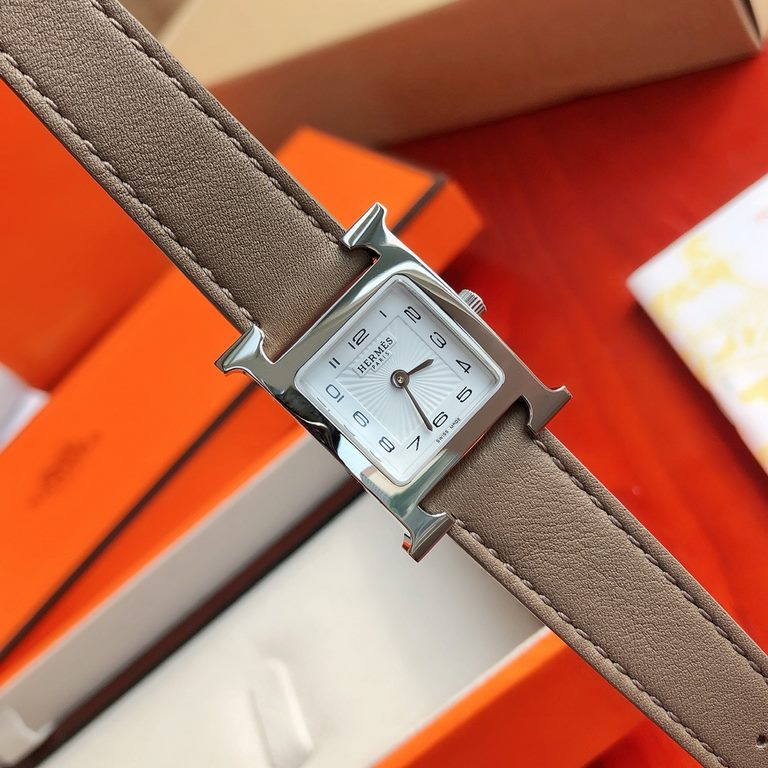 Batch distribution box Support Hong Kong, U.S. direct mailThe highest version of the debut, and the lowest price of the year launched! Recently to get a watch set of beauty this is a good choice! The value, brand, cost-e